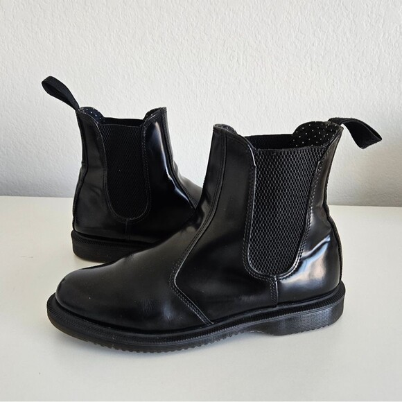 Dr. Marten | Flora Leather Chelsea Smooth Finish Ankle Black Boots, Womens 7 - Picture 1 of 9